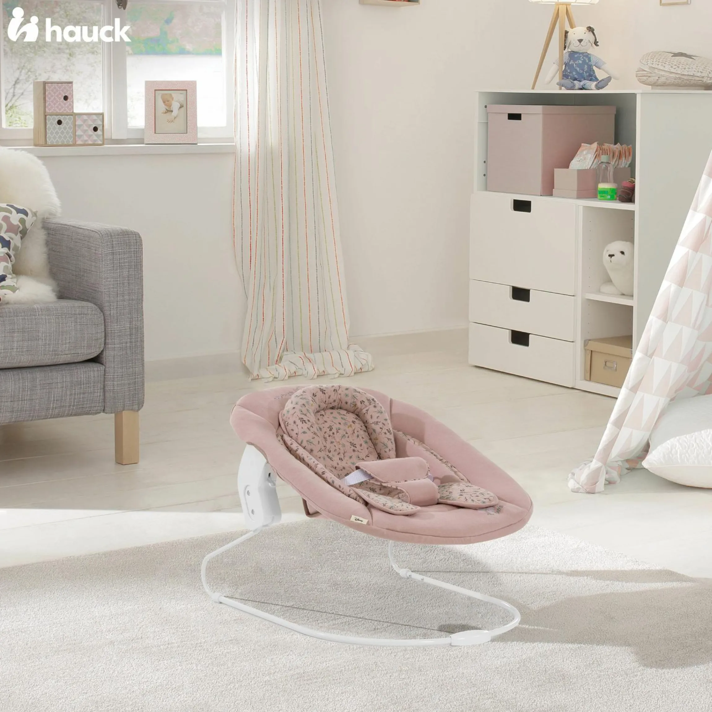 Alpha Plus White Newborn Set Bambi Rose - 4-tlg. Hochstuhl + Neugeborenenaufsatz + Sitzkissen
