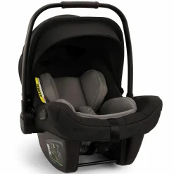 Babyschale PIPA next i-Size ab Geburt bis 13 kg (40 cm - 83 cm) inkl. Sitzverkleinerer, Sonnenverdeck mit Dream Drape nur 2,8 kg - Caviar - Kollektion 2025