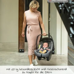 Babyschale PIPA next i-Size ab Geburt bis 13 kg (40 cm - 83 cm) inkl. Sitzverkleinerer & Sonnenverdeck nur 2,8 kg - Pine - Kollektion 2025