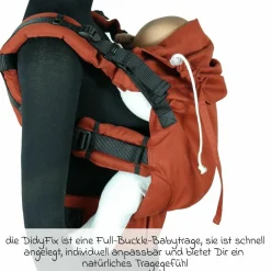 Babytrage DidyFix Fullbuckle ab Geburt - 3,5 kg - 20 kg - Anhock-Spreiz-Haltung, Bauch-, Rücken- und Hüfttrageweise, 100 % kbA-Baumwolle - Rusty Red