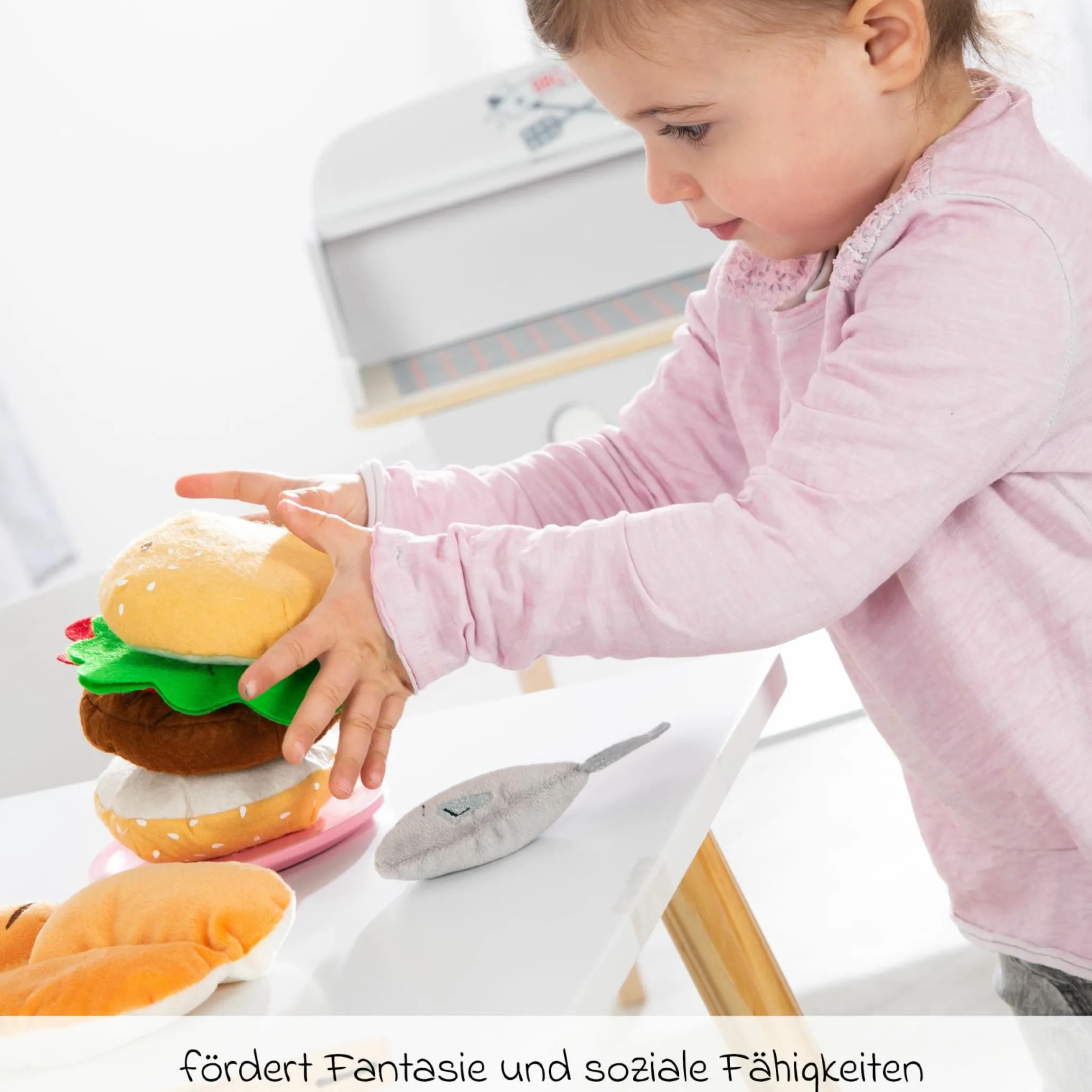 BBQ Grill mit Grillzange, Holz-Ketchupflasche inkl. 14 tlg Stoff-Zubehör - Grau Braun - Kollektion 2025