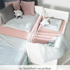 Beistellbett mit safe asleep Matratze, 6-fach höhenverstellbarem Lattenrost & 5 Schlupfsprossen 60 x 120 cm - Universal - Weiß