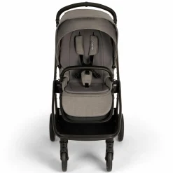 Buggy & Sportwagen TRIV next bis 22 kg mit magnetischem Gurtverschluss, umsetzbarem Allwettersitz, höhenverstellbarem Schieber - nur 8,9 kg schwer inkl. Adapter & Regenschutz - Granite - Kollektion 2025