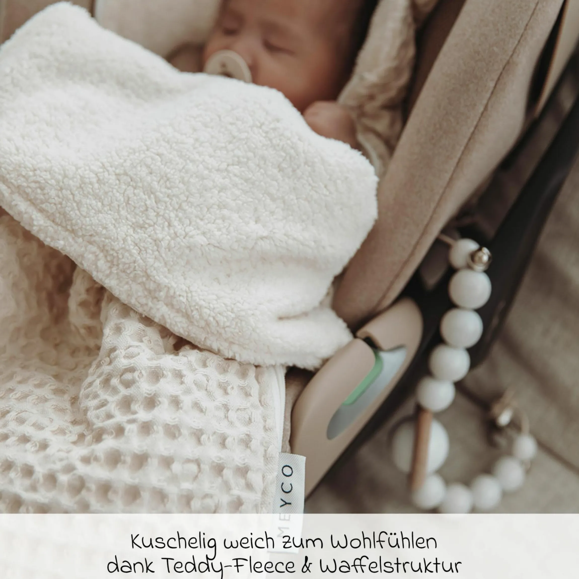 Fußsack für Babyschale - Waffel Teddy - Nature
