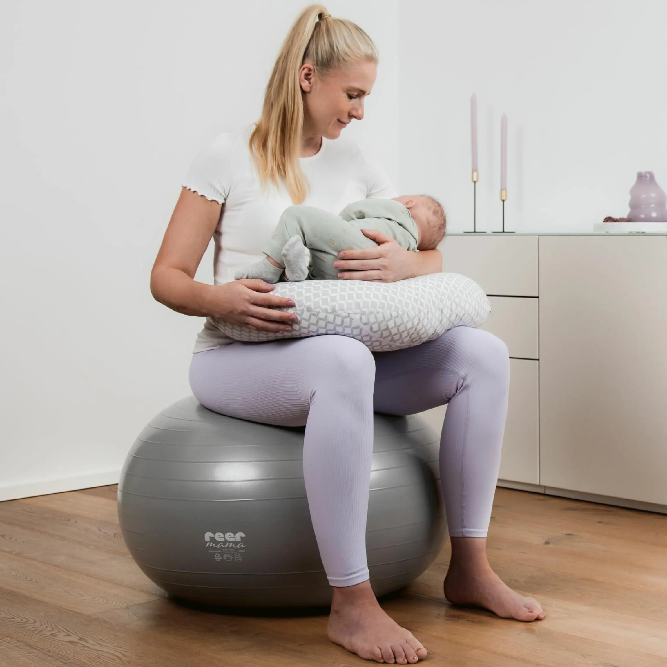 Gymnastikball Mama belastbar bis 120 kg inkl. Luftpumpe - Grau - Kollektion 2024