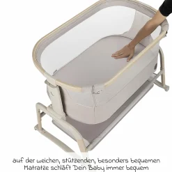 2-in-1 Beistellbett Iora Air mit Schaukelfunktion, atmungsaktive Stoffe, klappbar, inkl. Matratze & Reisetasche - Classic Beige Eco FR - Kollektion 2025