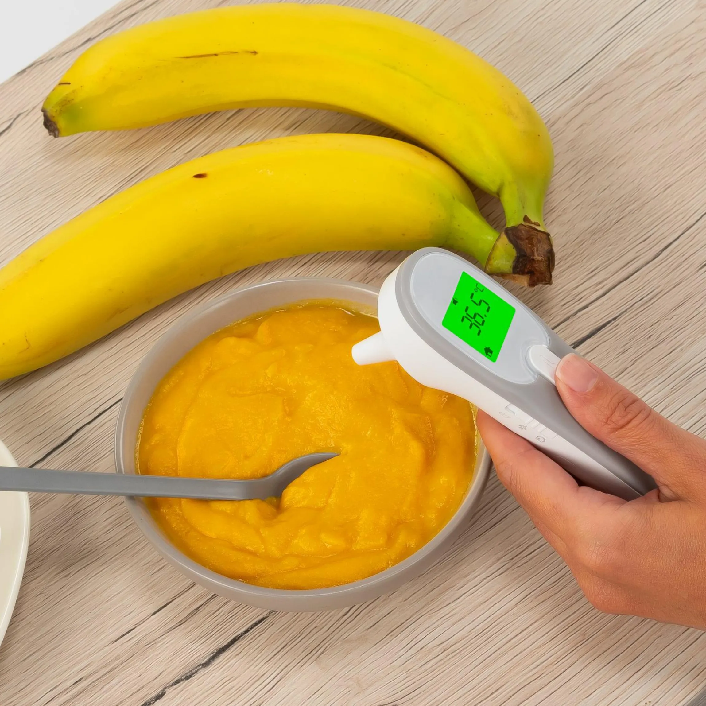 4in1 Infrarot-Fieberthermometer Colour MaxTemp für Ohr- und Stirnmessung - Weiß Grau - Kollektion 2024
