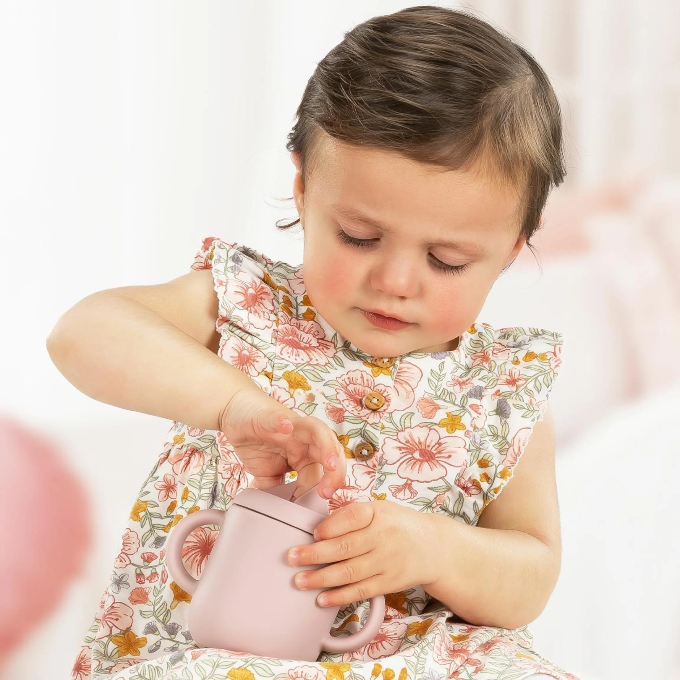 2in1 Trink- und Snackbecher mit Trinkhalm aus 100% lebensmittelechtes Silikon - Rosa