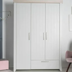 Kinderzimmer Helene mit 3-türigem Schrank, Bett, breiter Wickelkommode - Lichtgrau