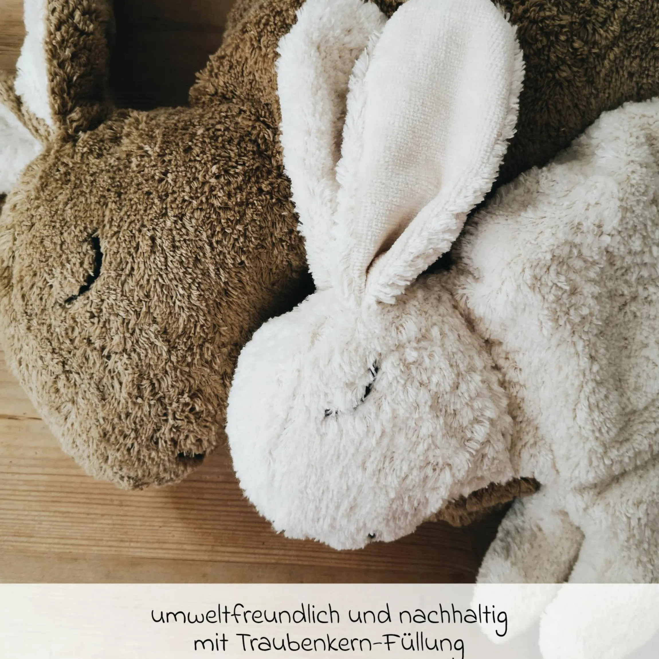 Kuscheltier mit Wärmekissen Hase Klein 29 cm - aus Bio-Baumwolle GOTS mit Traubenkern-Füllung - Weiß