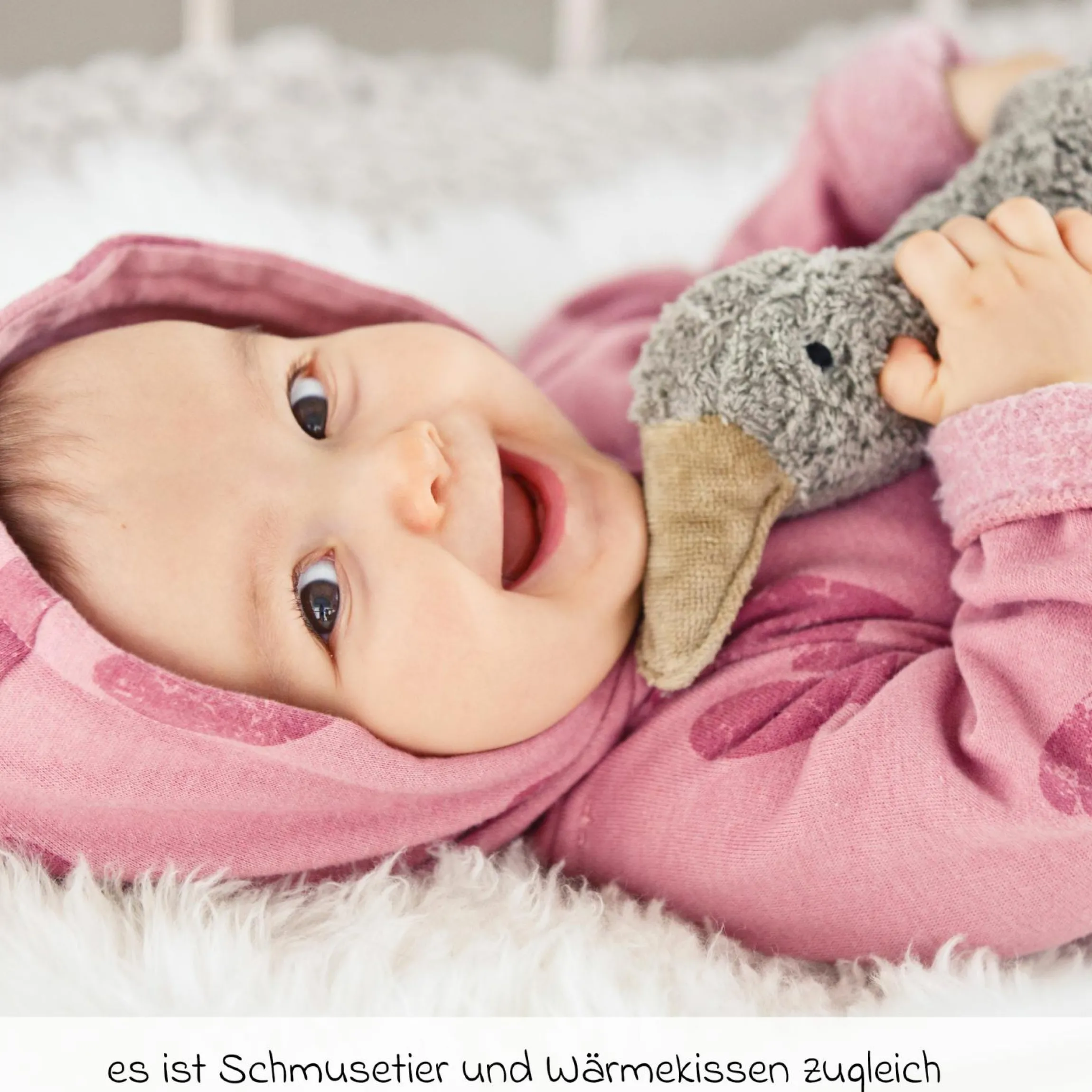 Kuscheltier mit Wärmekissen Gans Klein 47 cm - aus Bio-Baumwolle GOTS mit Traubenkern-Füllung - Grau