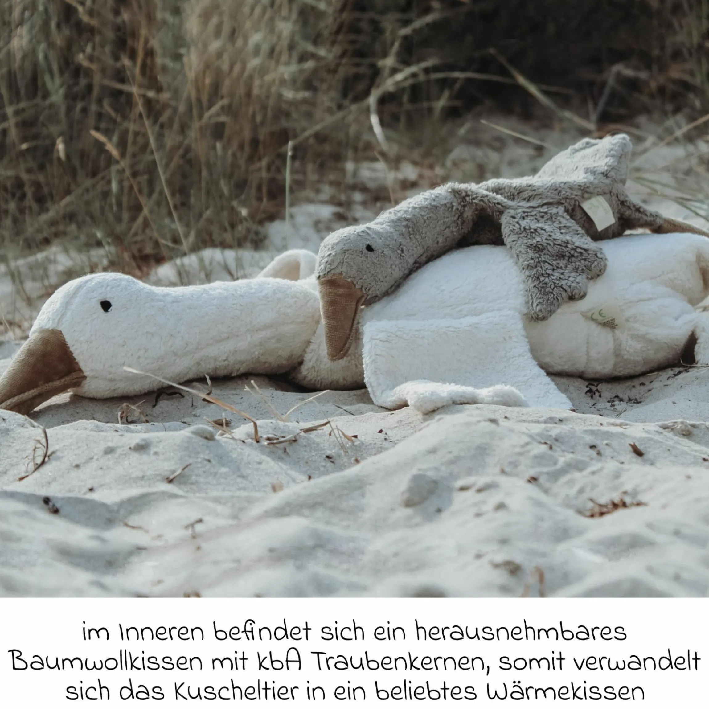 Kuscheltier mit Wärmekissen Gans Klein 47 cm - aus Bio-Baumwolle GOTS mit Traubenkern-Füllung - Grau