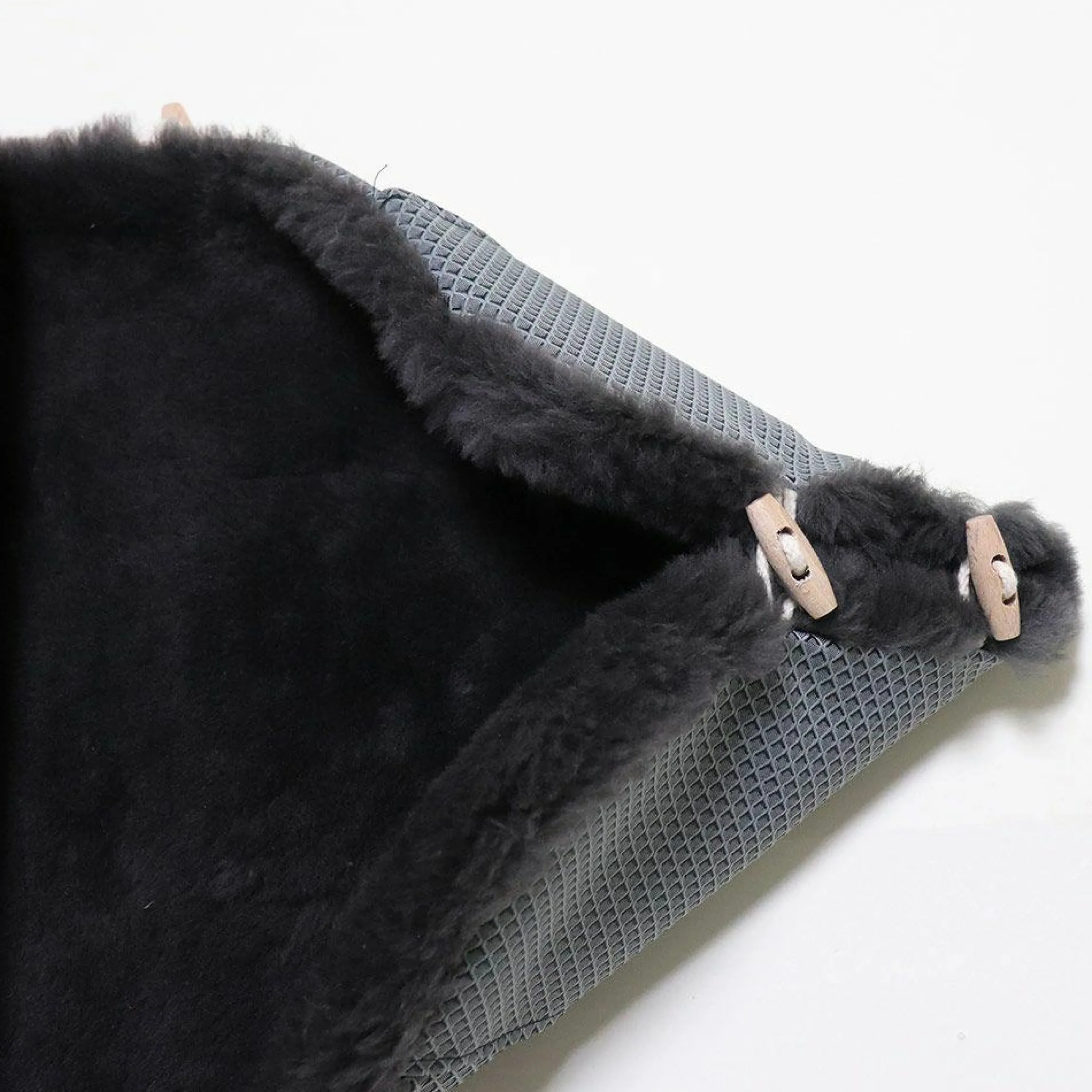 Lammfell-Fußsack Natura Graphit - Anthracite Waffle