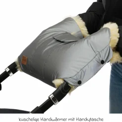 Lammfell-Handwärmer Nyby Reflect mit reflektierendem Außenmaterial - Silber