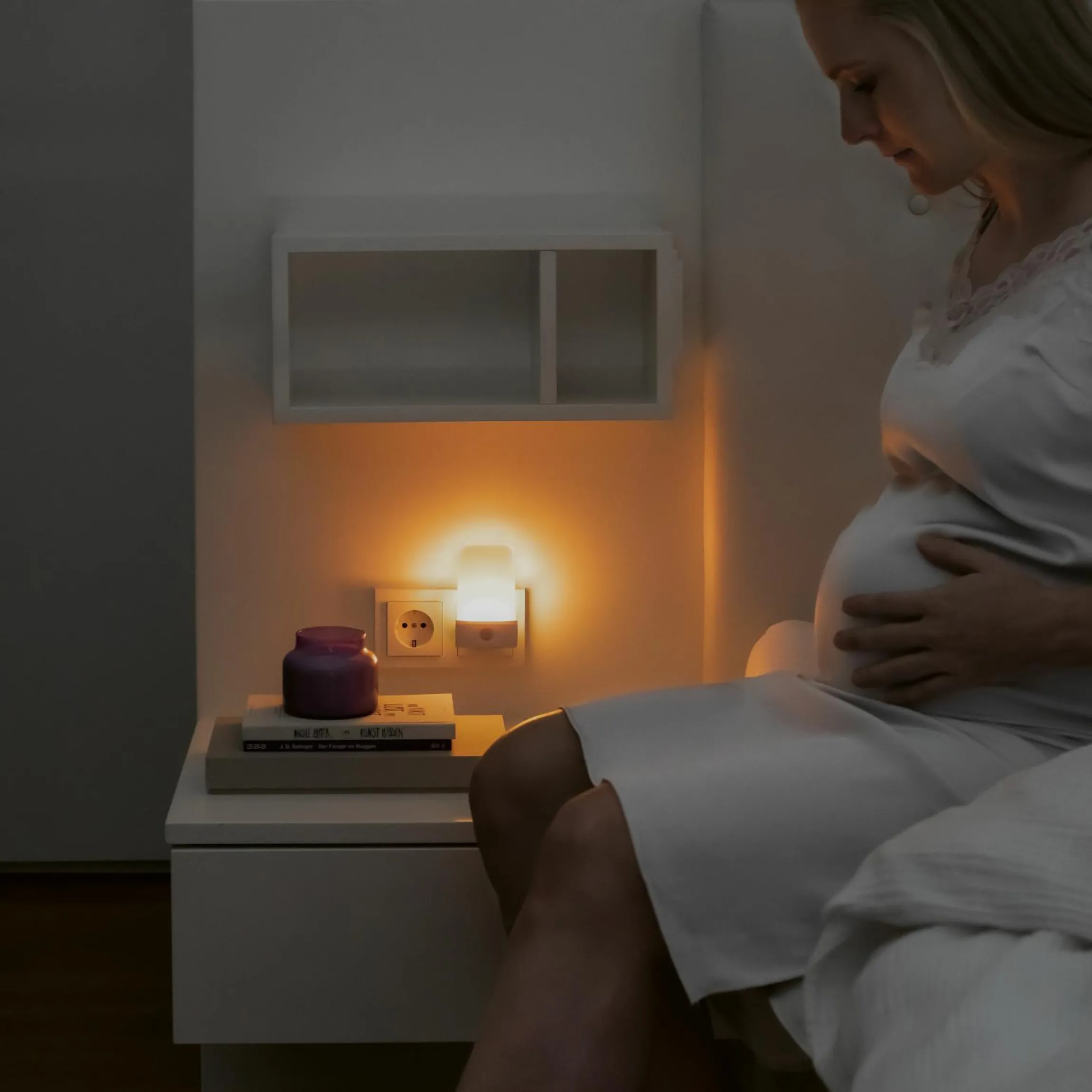 Nachtlicht Mama mit Bewegungsmelder - Weiß - Kollektion 2024