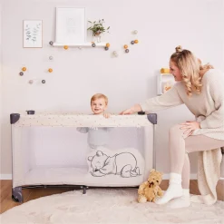 Reisebett Set Dream`n Play Go inkl. Alvi Reisebett-Matratze & Insektenschutz - Disney - Pooh Rainbow Beige
