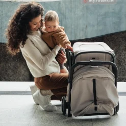 Reisebuggy & Sportwagen Travel N Care mit Liegefunktion, nur 6,8 kg (bis 22 kg belastbar) - Black