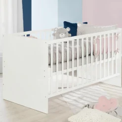 Sparset Kinderzimmer Anton mit Bett, Wickelkommode inkl. Wickelaufsatz - Weiß - Kollektion 2024