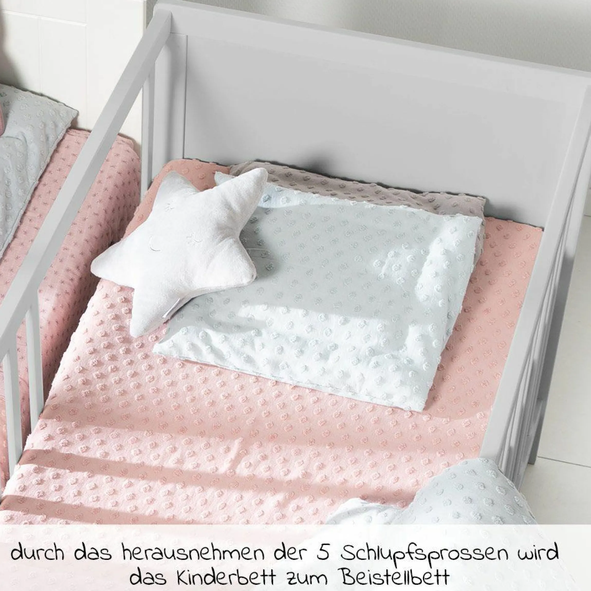 Sparset Kinderzimmer Hamburg mit Bett, Wickelkommode & 2 Canvas Boxen - Taupe