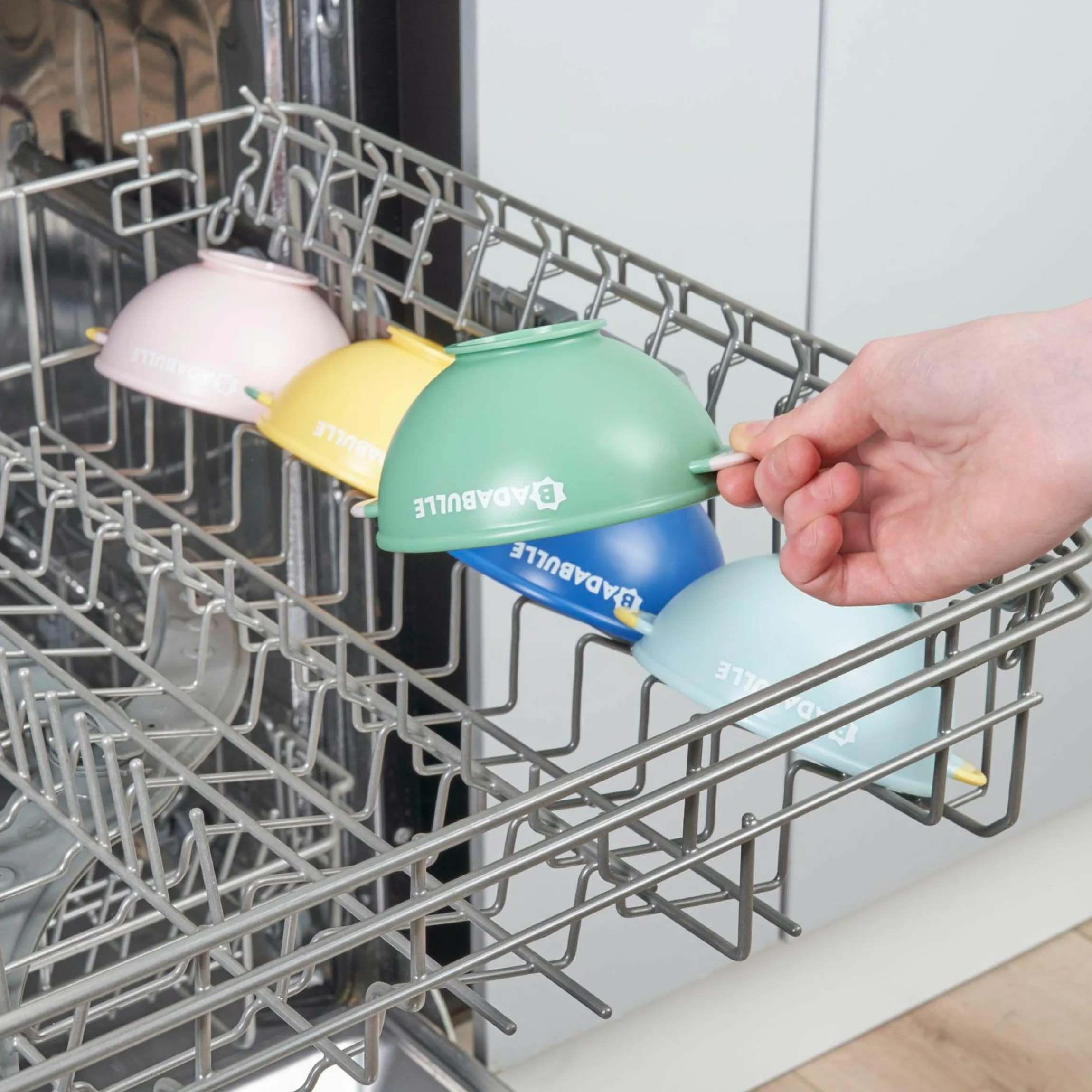13-tlg. Esslern-Set 5 rutschfeste Schalen mit Deckel + 3 Löffel