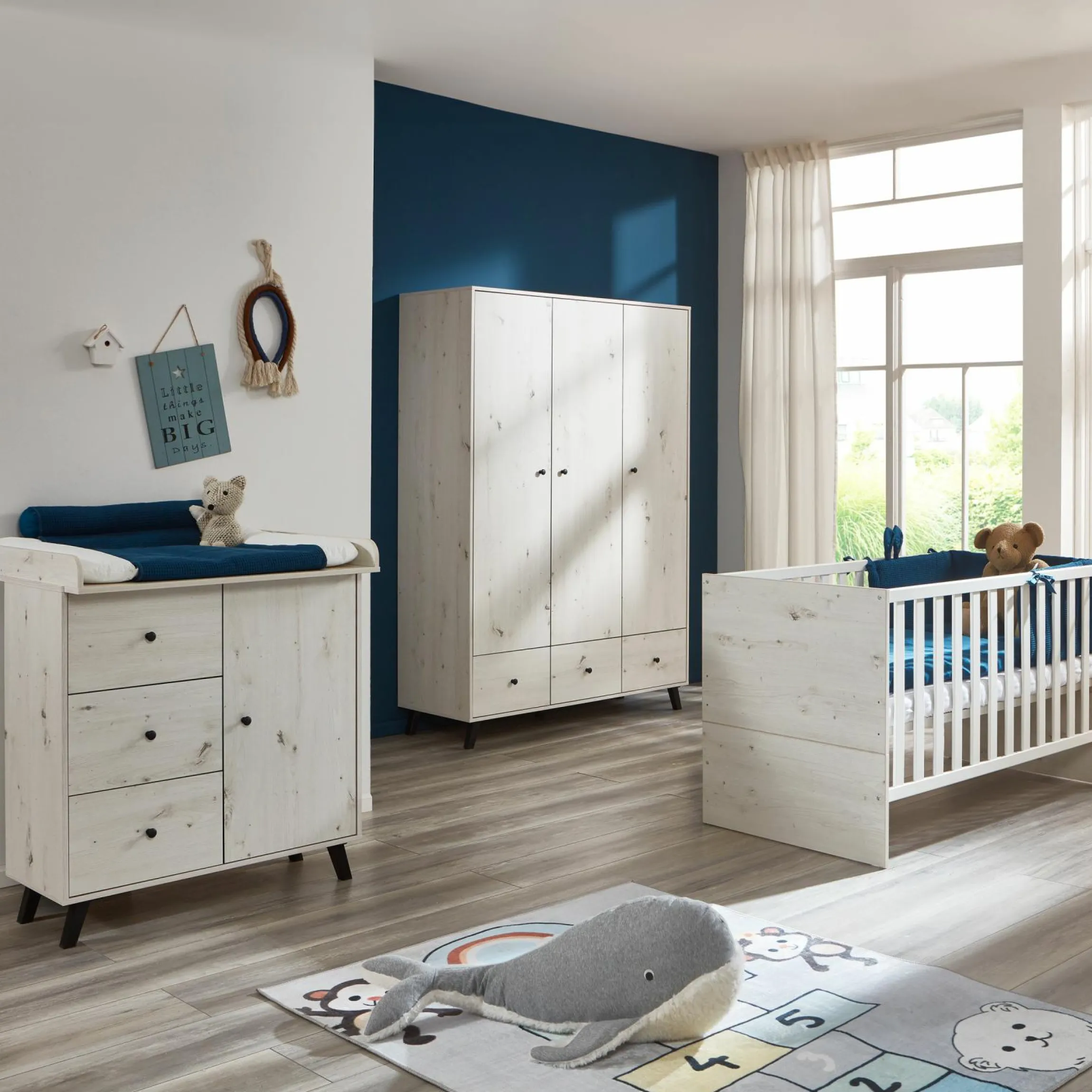 3-tlg Kinderzimmer-Set Lavea mit 3-türigem Schrank, Bett, Wickelkommode mit Wickelaufsatz - White-Oak / Schwarz - Kollektion 2024