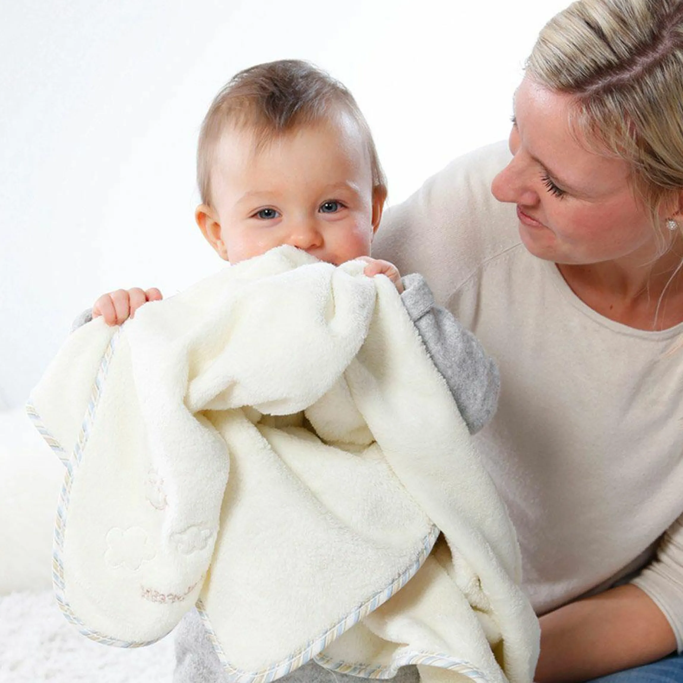 2-tlg. Set Kuscheldecke Baby Love + Greifling Schaf 75 x 100 cm
