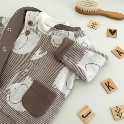 8-tlg. Set Strickjacke, 2x Strampler, 2x Langarmshirt, Wickelbody, Jogginghose & Schlafanzug - Giraffe & Elefant - Offwhite Mokka - Gr. 68