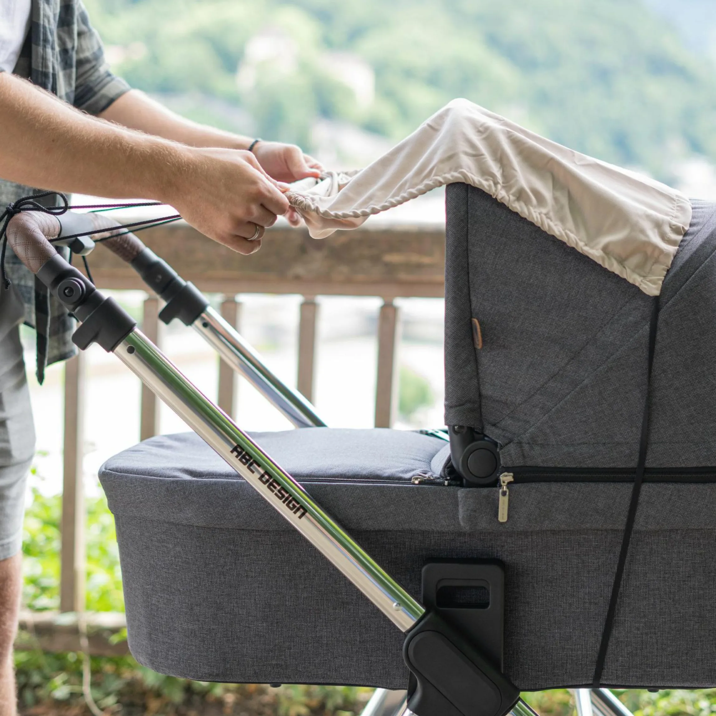 Universal Sonnensegel für Kinderwagen - Beige