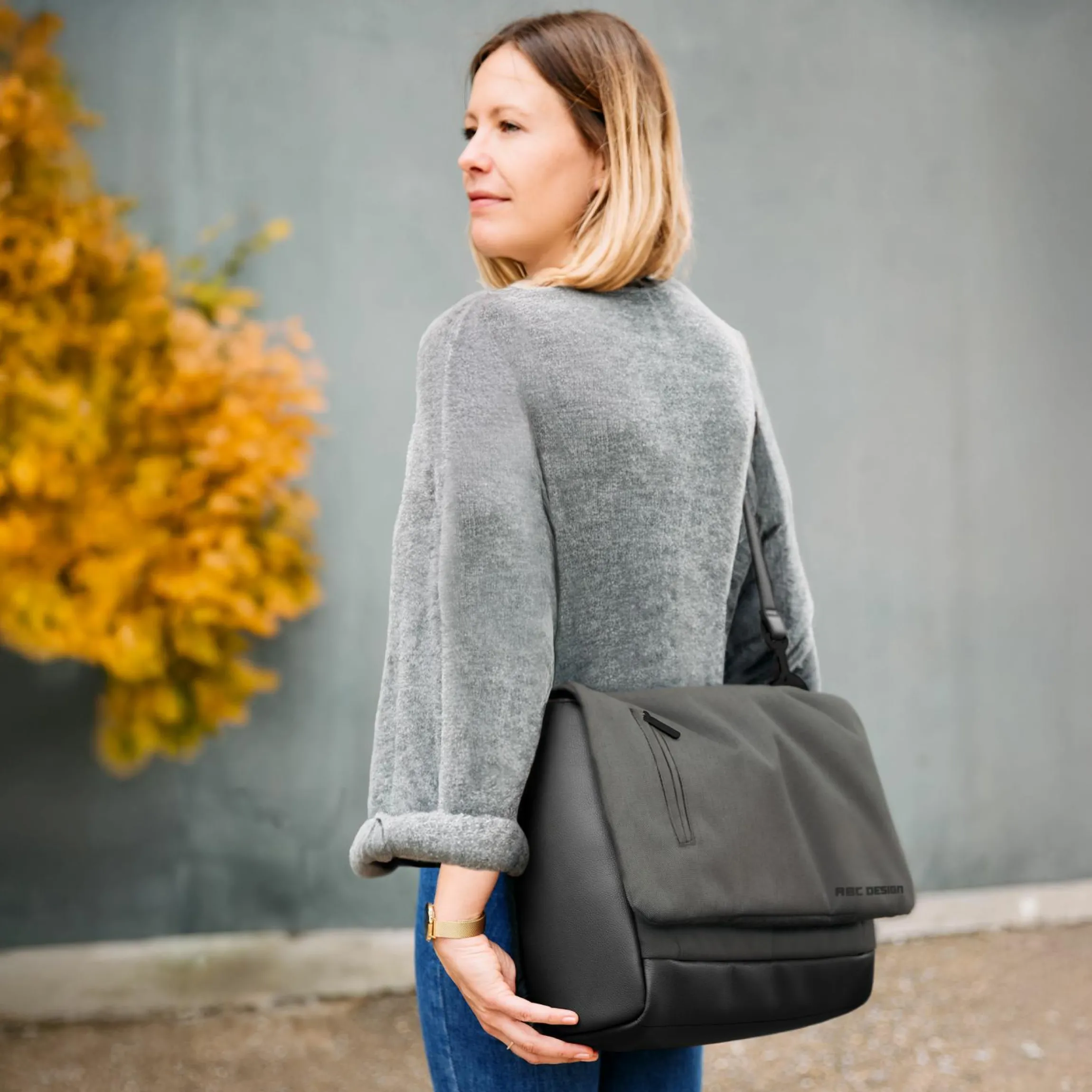 Wickeltasche Urban - inkl. Wickelunterlage & viel Zubehör - Cloud - Kollektion 2024