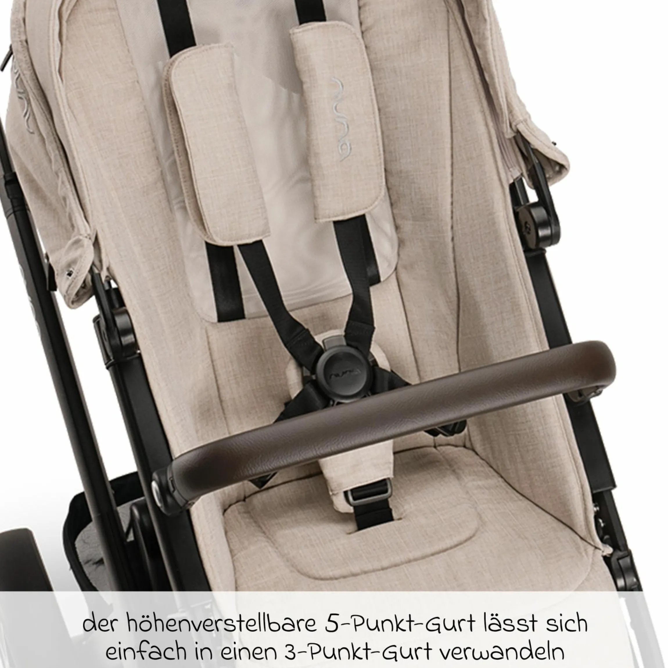 Zweit-Sportsitz DEMI next mit magnetischem Gurtverschluss inkl. Regenschutz - Biscotti - Kollektion 2025